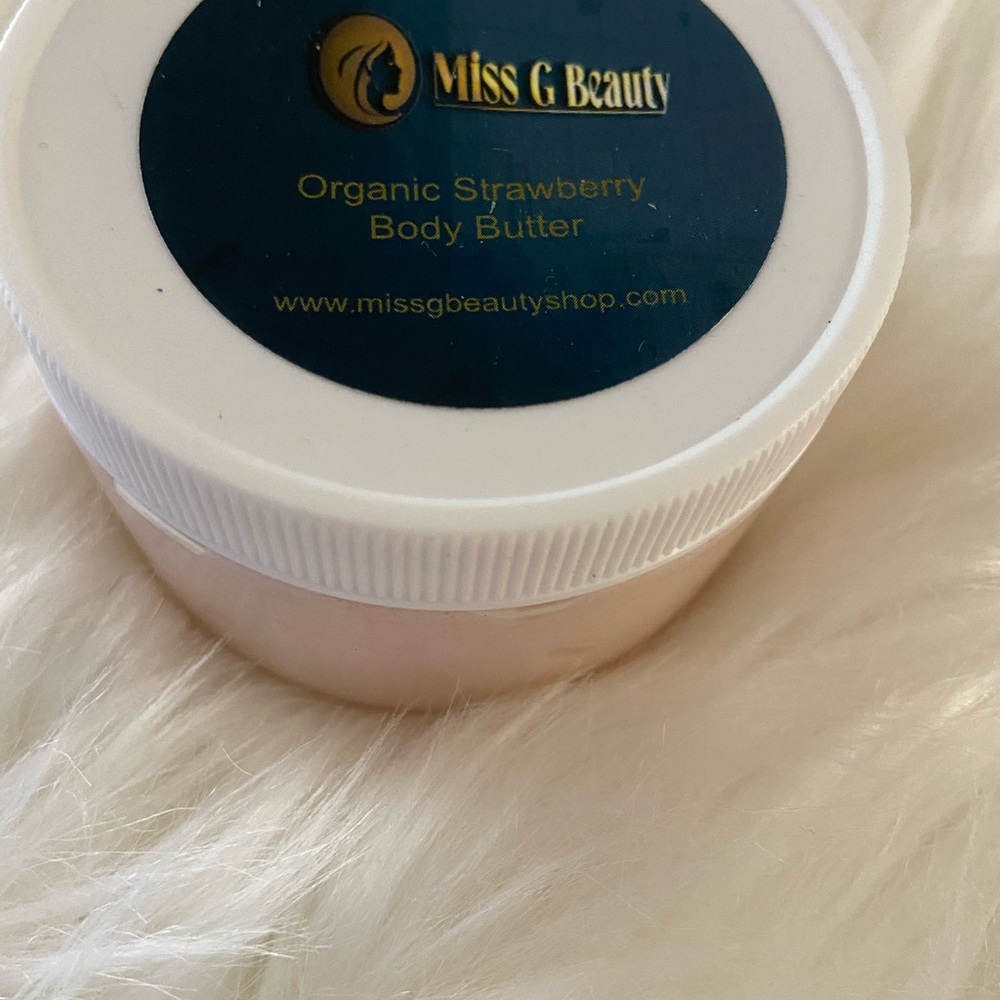 Strawberry body butter